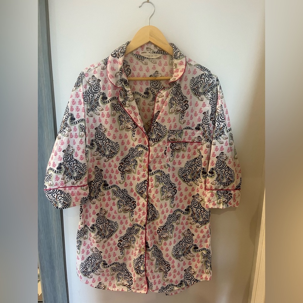 Anthropologie Printfresh tiger queen night shirt sleep shirt size XS